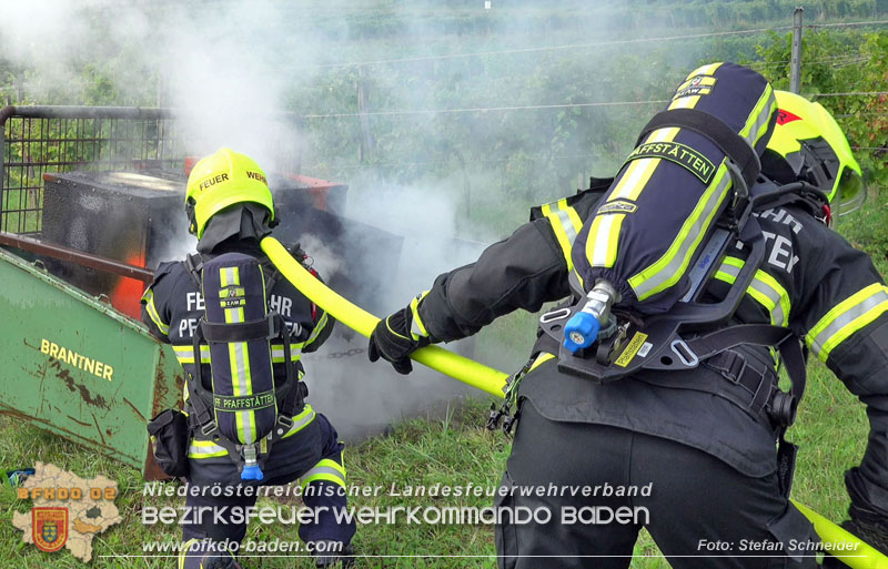 20250913_Brand eines Stromerzeugers in den Weingärten bei Pfaffstätten Foto: Stefan Schneider 20250913_Brand eines Stromerzeugers in den Weingärten bei Pfaffstätten Foto: Stefan Schneider
