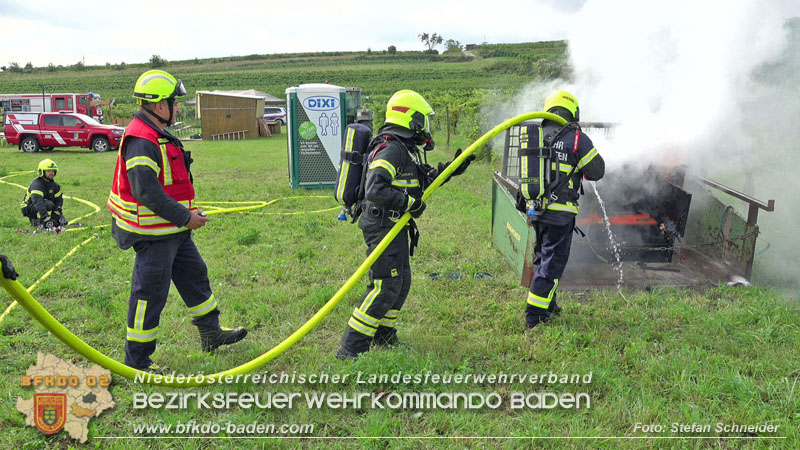 20250913_Brand eines Stromerzeugers in den Weingärten bei Pfaffstätten Foto: Stefan Schneider 20250913_Brand eines Stromerzeugers in den Weingärten bei Pfaffstätten Foto: Stefan Schneider