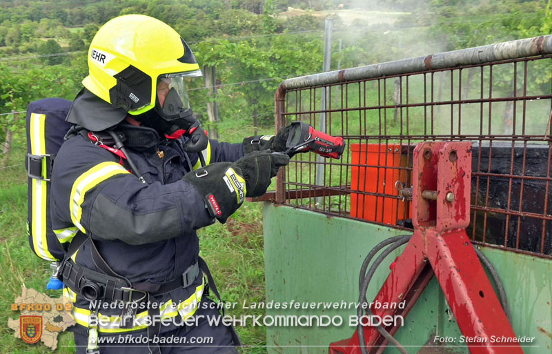 20250913_Brand eines Stromerzeugers in den Weingärten bei Pfaffstätten Foto: Stefan Schneider 20250913_Brand eines Stromerzeugers in den Weingärten bei Pfaffstätten Foto: Stefan Schneider