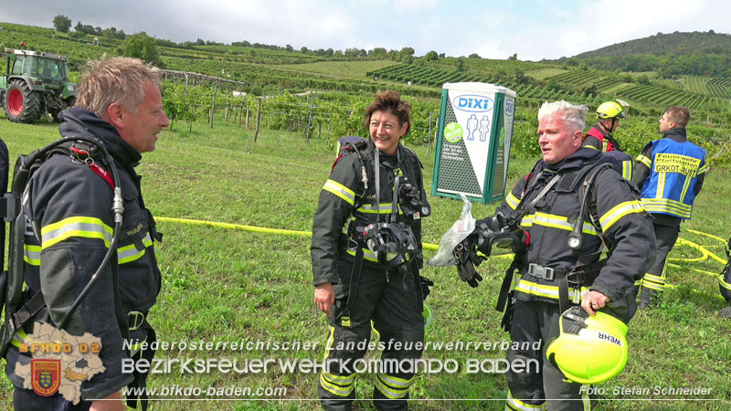 20250913_Brand eines Stromerzeugers in den Weingärten bei Pfaffstätten Foto: Stefan Schneider 20250913_Brand eines Stromerzeugers in den Weingärten bei Pfaffstätten Foto: Stefan Schneider