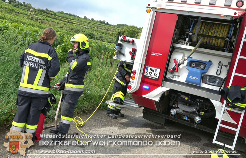 20250913_Brand eines Stromerzeugers in den Weingärten bei Pfaffstätten Foto: Stefan Schneider 20250913_Brand eines Stromerzeugers in den Weingärten bei Pfaffstätten Foto: Stefan Schneider
