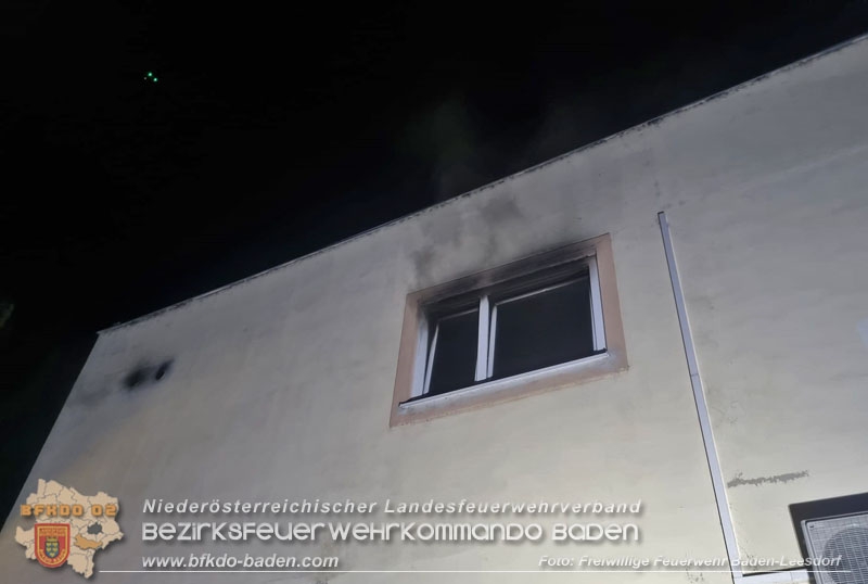 20250921_Nchtlicher Brand in Baden Ortsteil Leesdorf  Foto: 