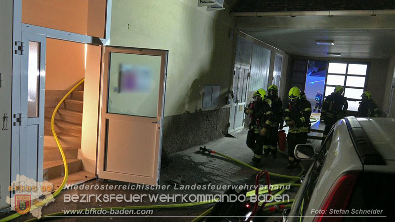20250921_Nchtlicher Brand in Baden Ortsteil Leesdorf  Foto: Stefan Schneider BFKDO BADEN