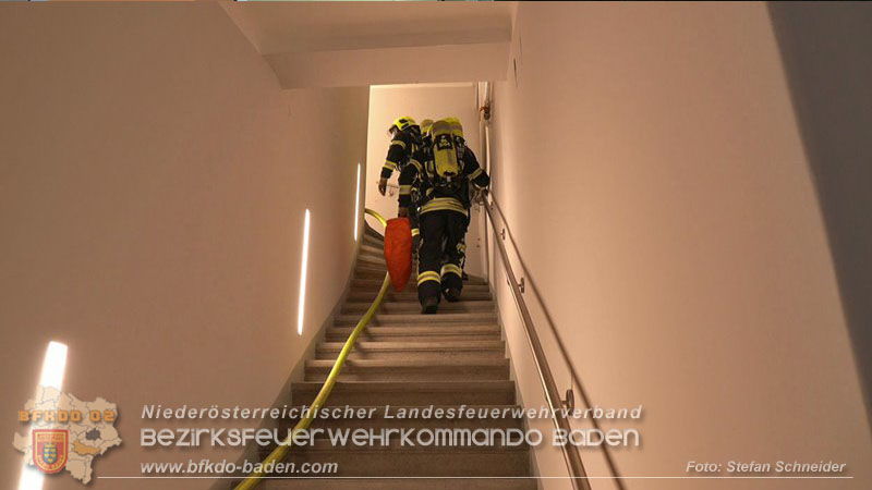 20250921_Nchtlicher Brand in Baden Ortsteil Leesdorf Foto: Stefan Schneider BFKDO BADEN