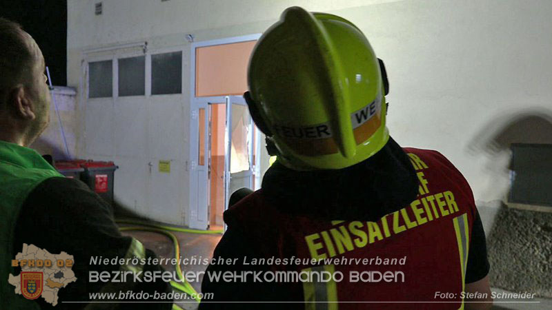 20250921_Nchtlicher Brand in Baden Ortsteil Leesdorf Foto: Stefan Schneider BFKDO BADEN