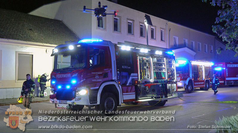 20250921_Nchtlicher Brand in Baden Ortsteil Leesdorf Foto: Stefan Schneider BFKDO BADEN