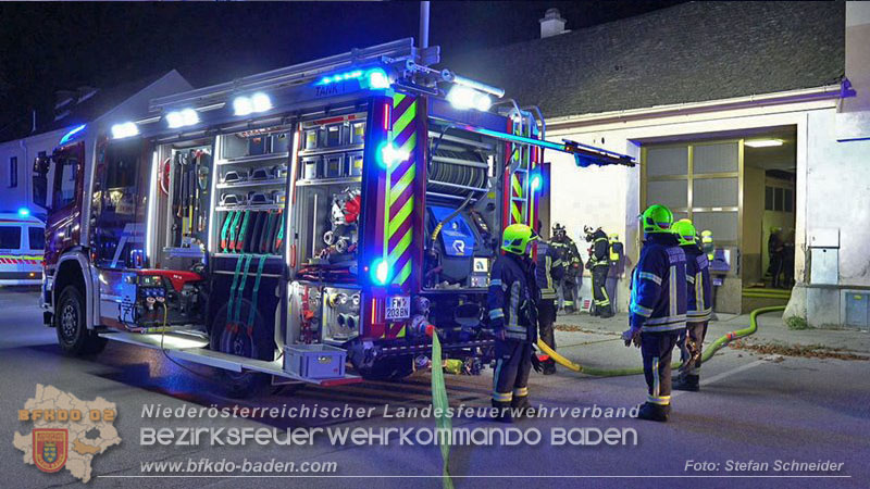 20250921_Nchtlicher Brand in Baden Ortsteil Leesdorf Foto: Stefan Schneider BFKDO BADEN