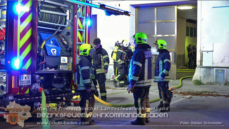 20250921_Nchtlicher Brand in Baden Ortsteil Leesdorf Foto: Stefan Schneider BFKDO BADEN