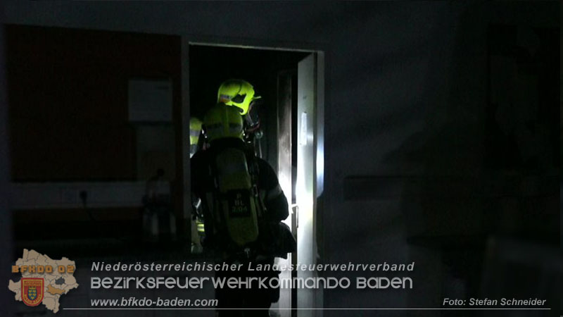 20250921_Nchtlicher Brand in Baden Ortsteil Leesdorf Foto: Stefan Schneider BFKDO BADEN