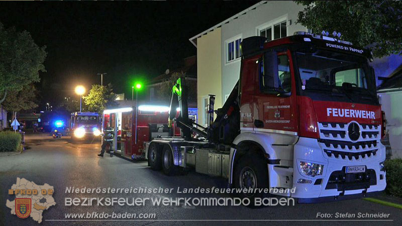 20250921_Nchtlicher Brand in Baden Ortsteil Leesdorf Foto: Stefan Schneider BFKDO BADEN