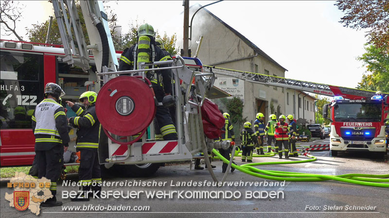 20251012_Wohnhausbrand in Schönau fordert Einsatzkräfte Foto: Stefan Schneider BFKDO BADEN 20251012_Wohnhausbrand in Schönau fordert Einsatzkräfte Foto: Stefan Schneider BFKDO BADEN