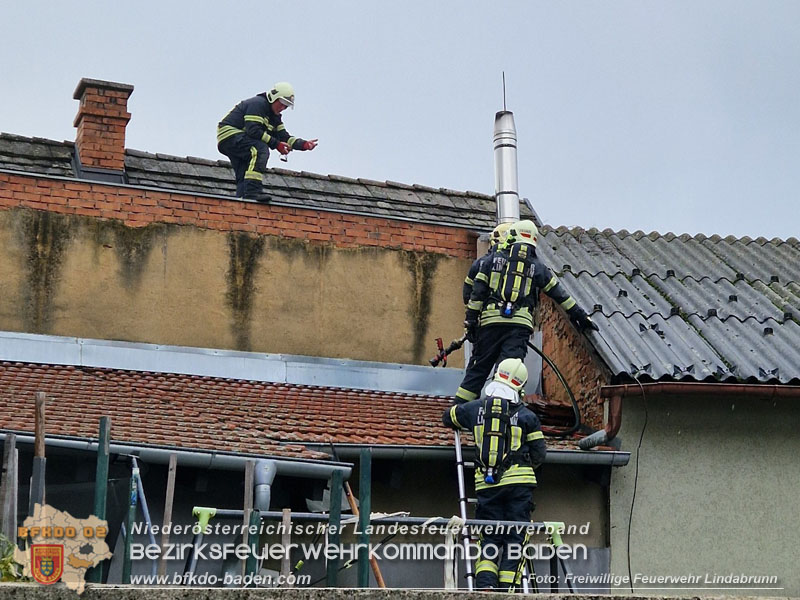 20251026_Gebäudebrand in Lindabrunn Foto: FF Lindabrunn 20251026_Gebäudebrand in Lindabrunn Foto: FF Lindabrunn