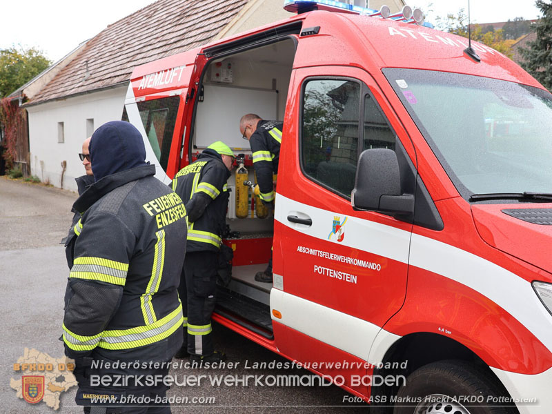 20251026_Gebäudebrand in Lindabrunn Foto: ASB Markus Hackl 20251026_Gebäudebrand in Lindabrunn Foto: ASB Markus Hackl