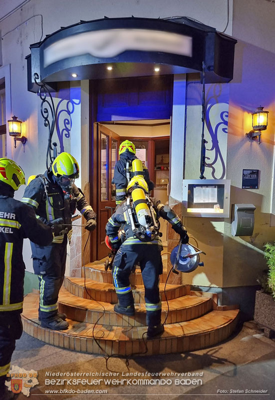 20251108_K�chenbrand in einem Restaurant in Tribuswinkel   Foto: Stefan Schneider BFKDO BADEN