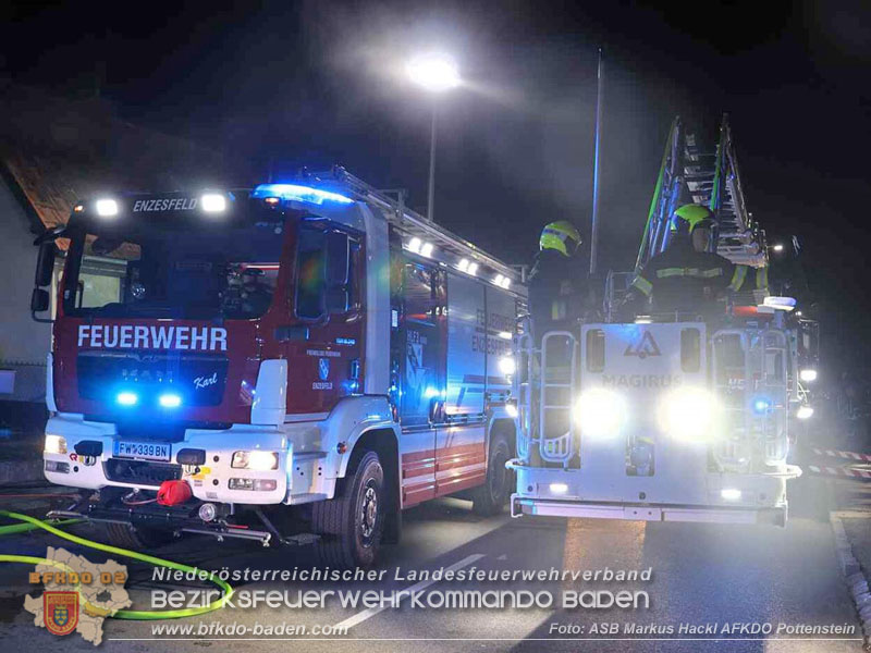 20251120_Wohnhausbrand in Enzesfeld Foto: ASB Markus Hackl BFK Presseteam 20251120_Wohnhausbrand in Enzesfeld Foto: ASB Markus Hackl BFK Presseteam