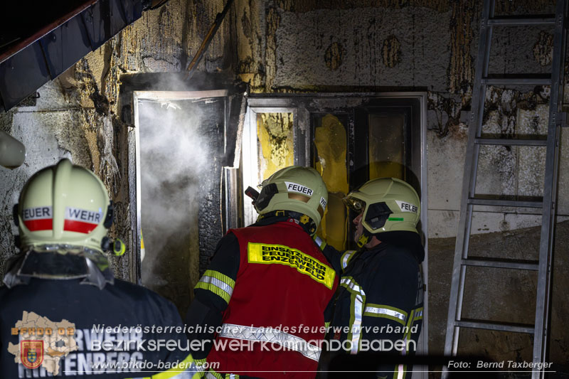 20251120_Wohnhausbrand in Enzesfeld Foto: Bernd Taxberger BFK Presseteam 20251120_Wohnhausbrand in Enzesfeld Foto: Bernd Taxberger BFK Presseteam