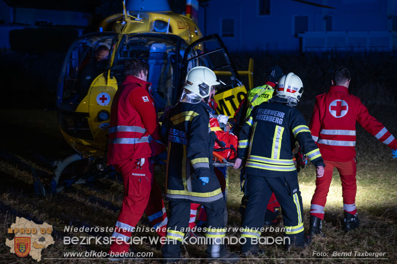 20251120_Wohnhausbrand in Enzesfeld Foto: Bernd Taxberger BFK Presseteam 20251120_Wohnhausbrand in Enzesfeld Foto: Bernd Taxberger BFK Presseteam