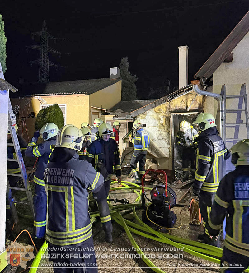 20251120_Wohnhausbrand in Enzesfeld Foto: Freiwillige Feuerwehr Hirtenberg 20251120_Wohnhausbrand in Enzesfeld Foto: Freiwillige Feuerwehr Hirtenberg