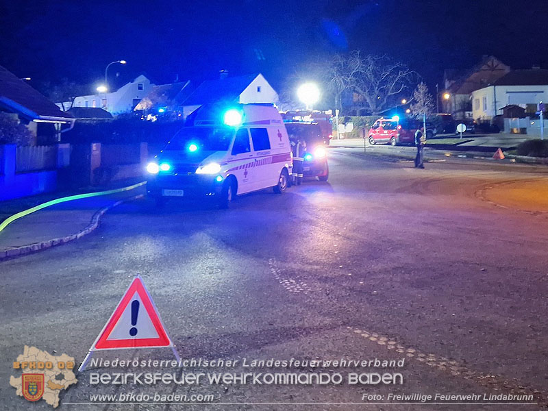 20251120_Wohnhausbrand in Enzesfeld Foto: Freiwillige Feuerwehr Lindabrunn 20251120_Wohnhausbrand in Enzesfeld Foto: Freiwillige Feuerwehr Lindabrunn