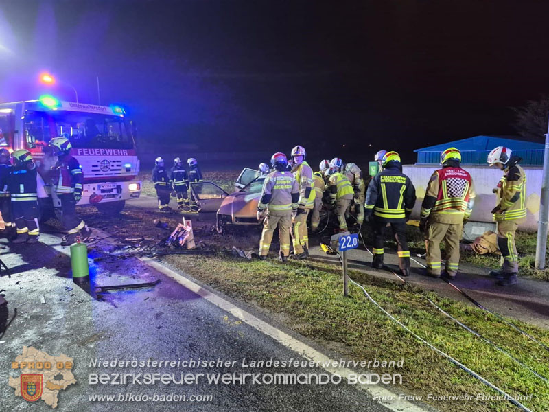 20251208_Frontalzusammensto� auf der B60 zwsichen Unterwaltersdorf und Weigelsdorf  Foto: Freiwillige Feuerwehr Ebreichsdorf 