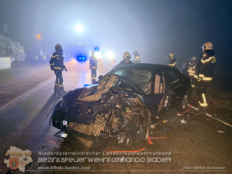20251208_Frontalzusammensto� auf der B60 zwsichen Unterwaltersdorf und Weigelsdorf Foto: Stefan Schneider BFKDO BADEN