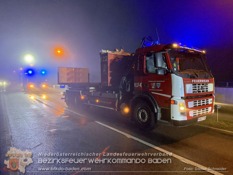 20251208_Frontalzusammensto� auf der B60 zwsichen Unterwaltersdorf und Weigelsdorf Foto: Stefan Schneider BFKDO BADEN