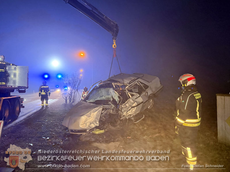 20251208_Frontalzusammensto� auf der B60 zwsichen Unterwaltersdorf und Weigelsdorf Foto: Stefan Schneider BFKDO BADEN