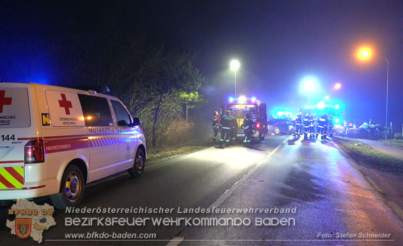 20251208_Frontalzusammensto� auf der B60 zwsichen Unterwaltersdorf und Weigelsdorf Foto: Stefan Schneider BFKDO BADEN