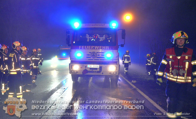 20251208_Frontalzusammensto� auf der B60 zwsichen Unterwaltersdorf und Weigelsdorf Foto: Stefan Schneider BFKDO BADEN