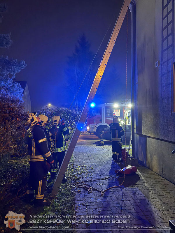 20251214_Katzenrettung mit Happy End in Hirtenberg Foto: FF Hirtenberg 20251214_Katzenrettung mit Happy End in Hirtenberg Foto: FF Hirtenberg