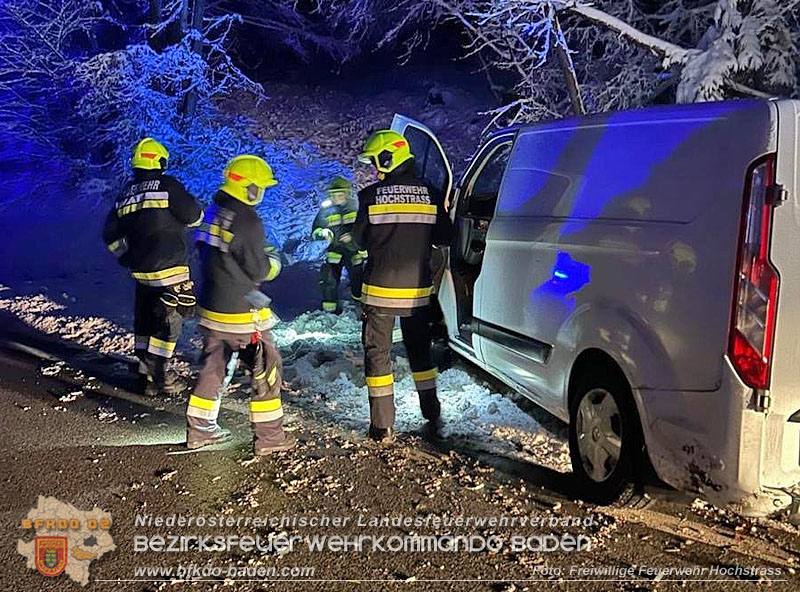 20251226_Erfolgreiche Personensuche nach Verkehrsunfall auf der L125 bei Hochstra&szlig;  Foto: FF Hochstra&szlig;