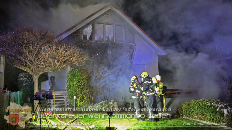 20251227_N�chtlicher Brand in Baden mit Herausforderungen f�r die Einsatzkr�fte Foto: Stefan Schneider FF Baden-Stadt