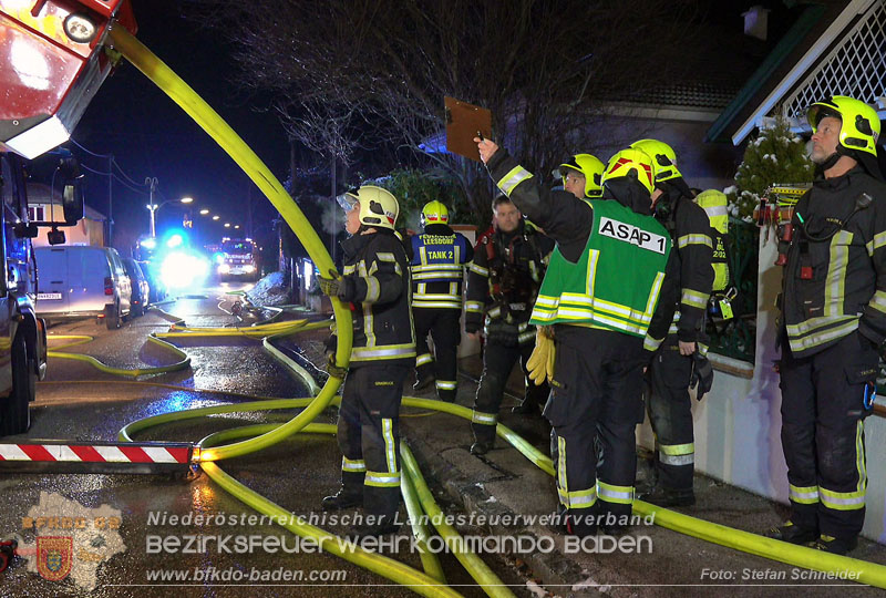 20251227_N�chtlicher Brand in Baden mit Herausforderungen f�r die Einsatzkr�fte Foto: Stefan Schneider FF Baden-Stadt