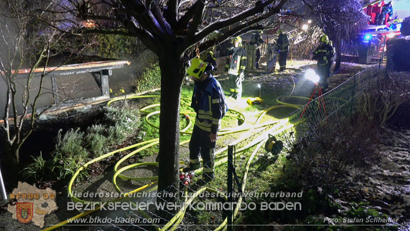 20251227_N�chtlicher Brand in Baden mit Herausforderungen f�r die Einsatzkr�fte Foto: Stefan Schneider FF Baden-Stadt
