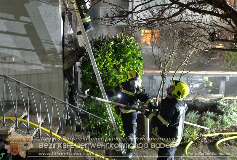 20251227_N�chtlicher Brand in Baden mit Herausforderungen f�r die Einsatzkr�fte Foto: Stefan Schneider FF Baden-Stadt
