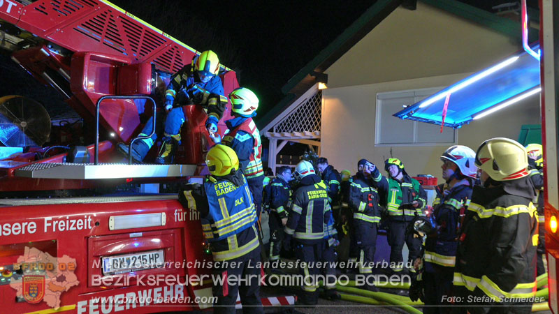 20251227_N�chtlicher Brand in Baden mit Herausforderungen f�r die Einsatzkr�fte Foto: Stefan Schneider FF Baden-Stadt