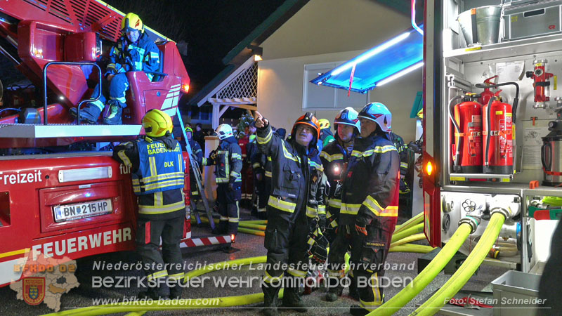 20251227_N�chtlicher Brand in Baden mit Herausforderungen f�r die Einsatzkr�fte Foto: Stefan Schneider FF Baden-Stadt