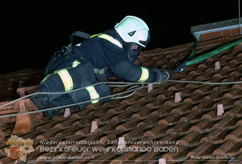 20251227_N�chtlicher Brand in Baden mit Herausforderungen f�r die Einsatzkr�fte Foto: Stefan Schneider FF Baden-Stadt