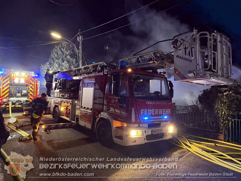 20251227_N�chtlicher Brand in Baden mit Herausforderungen f�r die Einsatzkr�fte   Foto: J�rgen Grasmuck FF Baden-Stadt