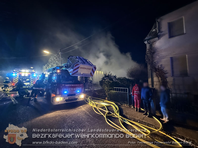 20251227_N�chtlicher Brand in Baden mit Herausforderungen f�r die Einsatzkr�fte   Foto: J�rgen Grasmuck FF Baden-Stadt