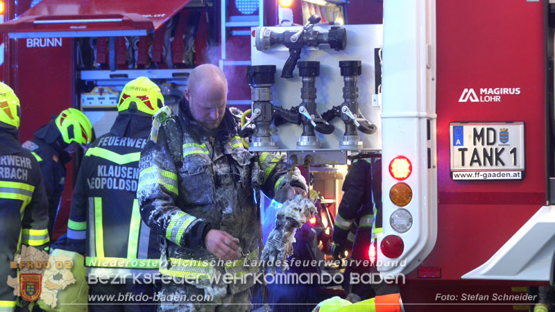 20260109_Vollbrand LKW Sattelzug auf der A21 bei Heiligenkreuz N� fordert Einsatzkr�fte �ber Stunden  Foto: Stefan Schneider BFKDO BADEN