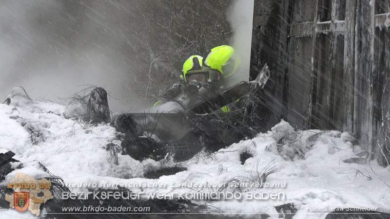 20260109_Vollbrand LKW Sattelzug auf der A21 bei Heiligenkreuz N� fordert Einsatzkr�fte �ber Stunden  Foto: Stefan Schneider BFKDO BADEN