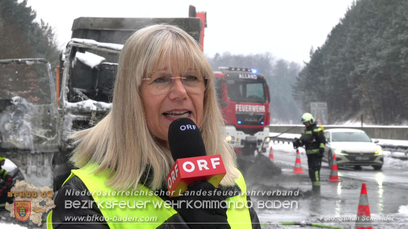 20260109_Vollbrand LKW Sattelzug auf der A21 bei Heiligenkreuz N� fordert Einsatzkr�fte �ber Stunden  Foto: Stefan Schneider BFKDO BADEN