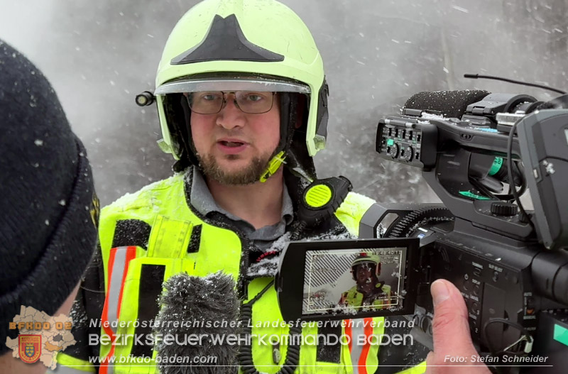 20260109_Vollbrand LKW Sattelzug auf der A21 bei Heiligenkreuz N� fordert Einsatzkr�fte �ber Stunden  Foto: Stefan Schneider BFKDO BADEN