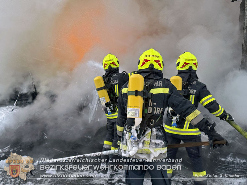 20260109_Vollbrand LKW Sattelzug auf der A21 bei Heiligenkreuz N� fordert Einsatzkr�fte �ber Stunden Foto: Stefan Schneider BFKDO BADEN