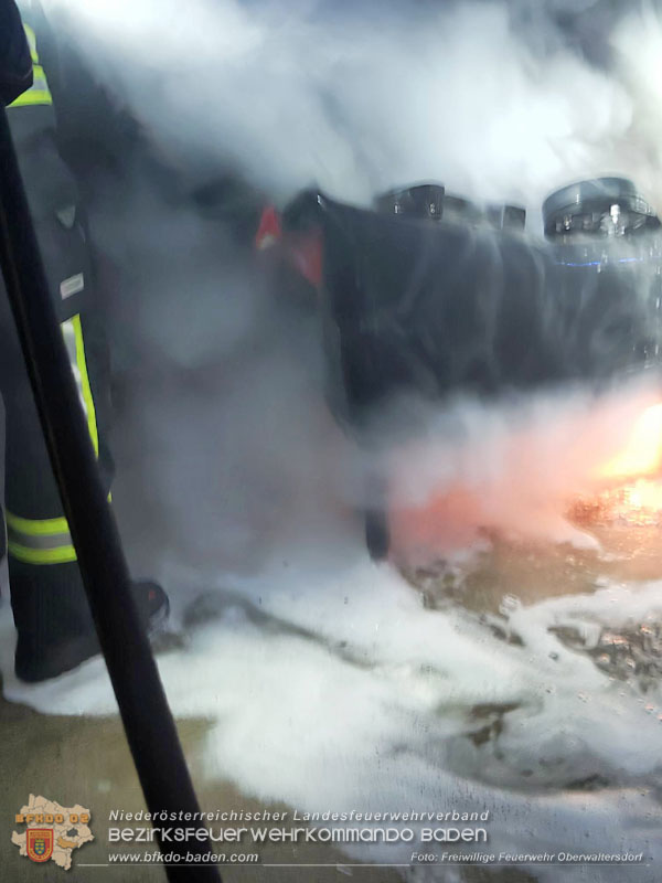 20260118_Brand in einem M�ll-Lagerraum einer Wohnhausanlage in Oberwaltersdorf   Foto: FF Oberwaltersdorf