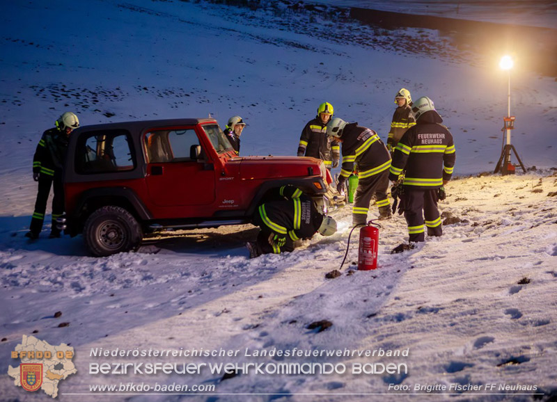 20260122_ahrzeugüberschlag auf der L4004 bei Schwarzensee Foto: BM Brigitte Fischer FF Neuhaus 20260122_ahrzeugüberschlag auf der L4004 bei Schwarzensee Foto: BM Brigitte Fischer FF Neuhaus