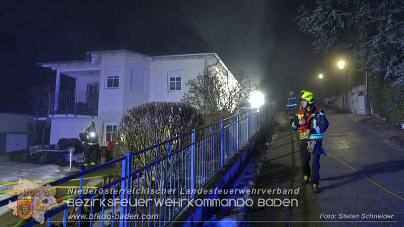 20260128_Feuerwehr rettet Frau aus Brandwohnung in Baden  Foto: Stefan Schneider