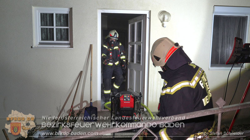 20260128_Feuerwehr rettet Frau aus Brandwohnung in Baden Foto: Stefan Schneider