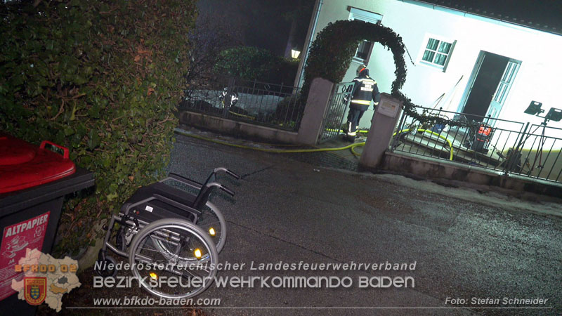 20260128_Feuerwehr rettet Frau aus Brandwohnung in Baden Foto: Stefan Schneider